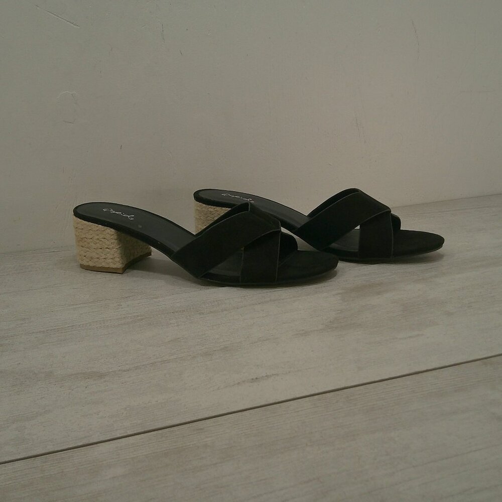 Qupid Boho Open Toe Criss Cross Slide Sandals Low Block Straw heel Mule Size 10